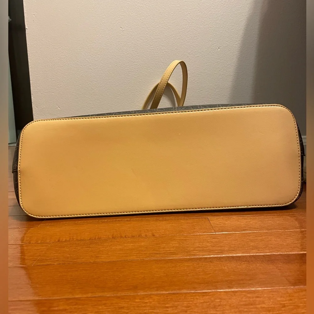 BCBG Paris Tote - Picture 8 of 9